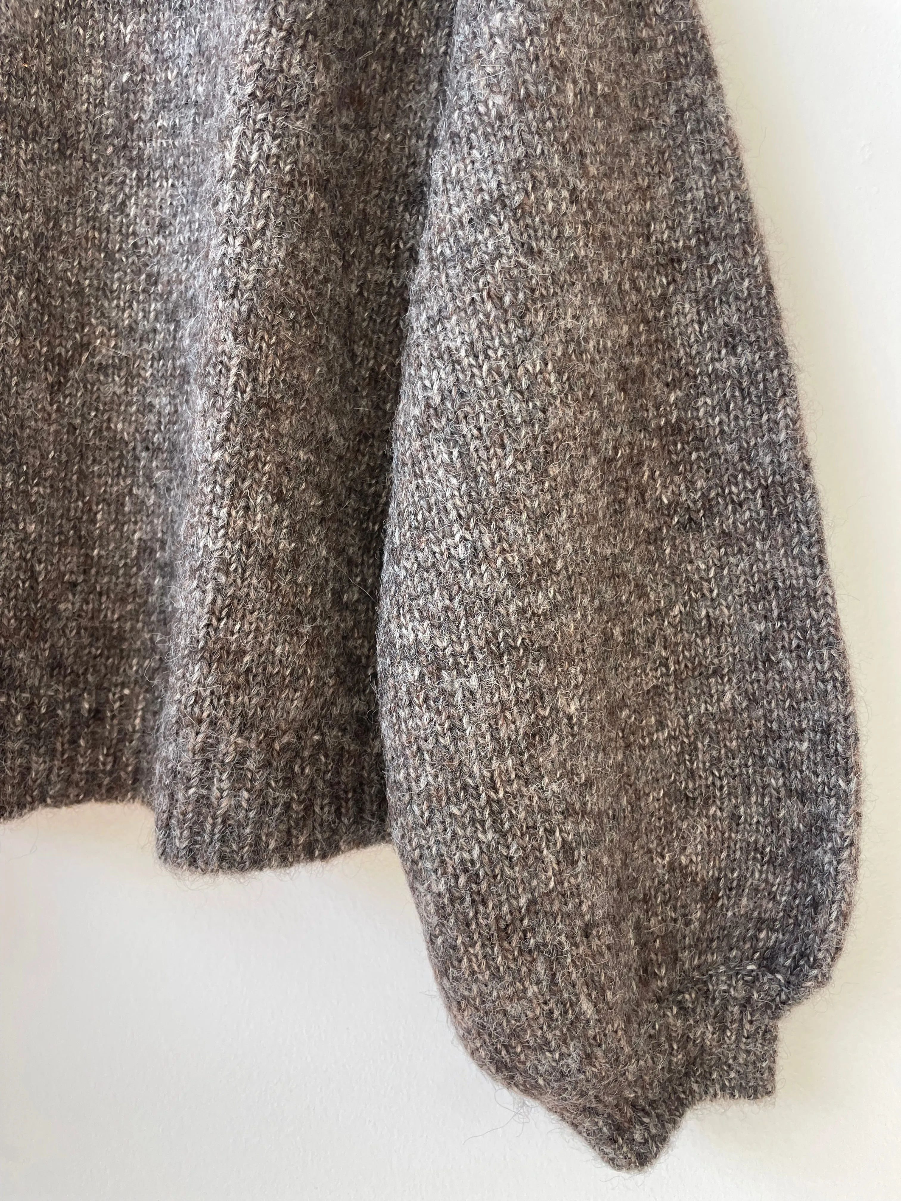 Hand-loomed Iron Félix Sweater, Undyed Alpaca