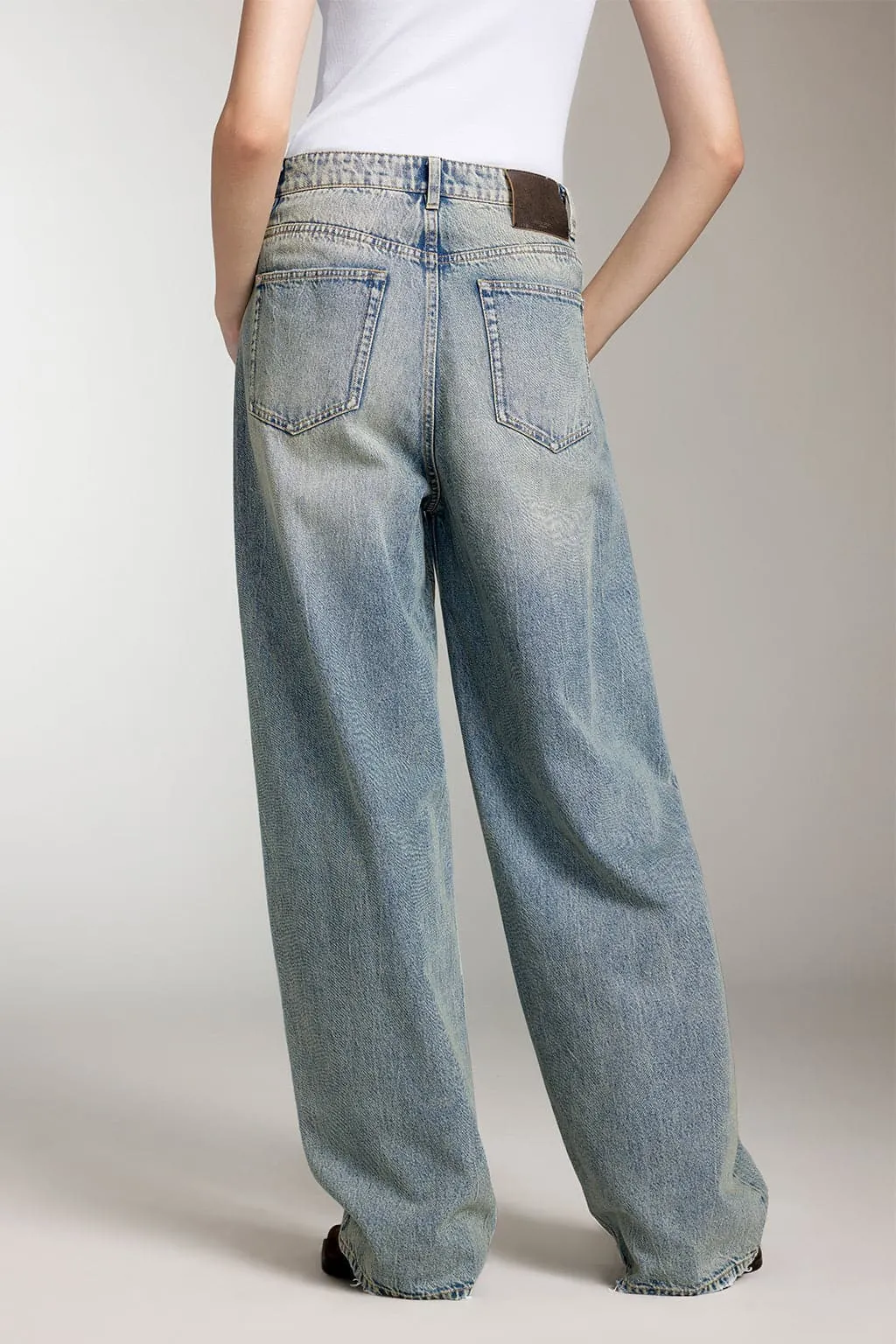 Vintage Distressed Loose Fit Jeans