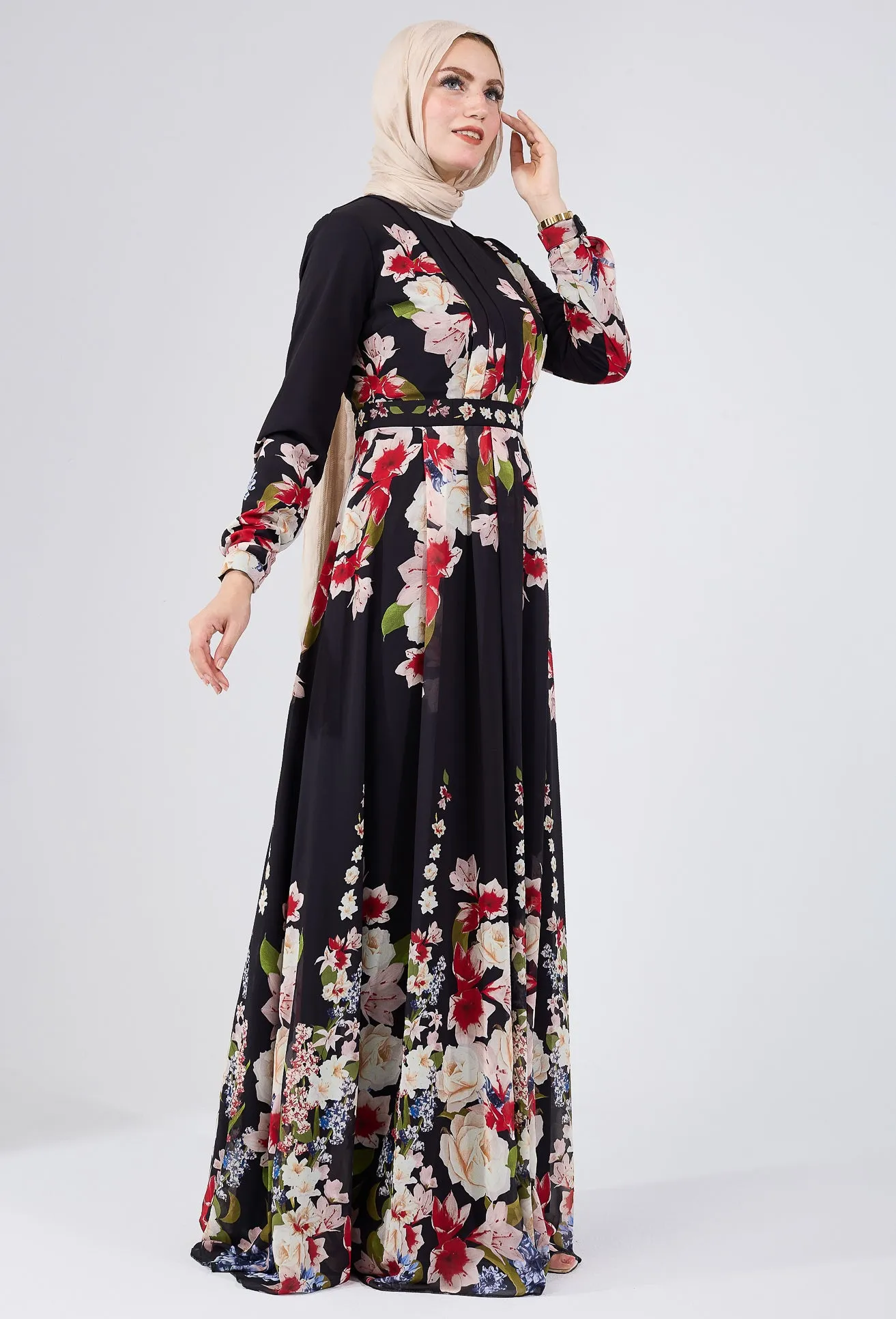 Widad Elegant Chiffon Maxi Dress with Bold Floral Print